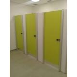 instalação de divisórias de banheiro para sanitário de 10mm Aeroporto