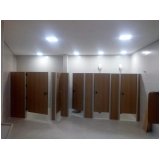 instalação de divisória de banheiro em laminado melamínico estrutural 10mm Raposo Tavares